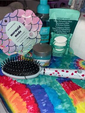 Essentials Mermaid Mode Spa Gift Set - Teal & Pink Accents bundle